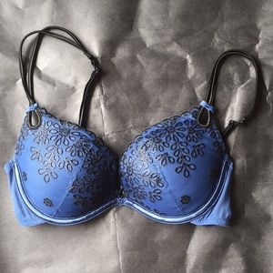 Victoria’s Secret bra